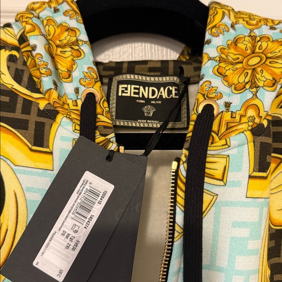 FENDACE limited edition hoodie SOLD OUT - Picture 3 of 3